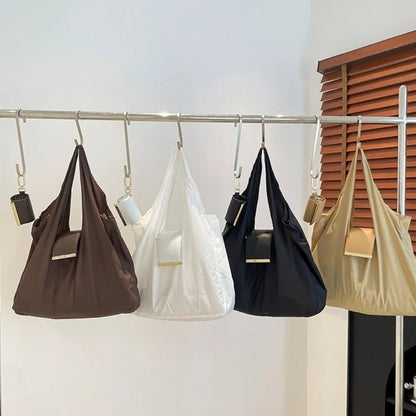 Compact keychain bag, foldable and portable, mini bag