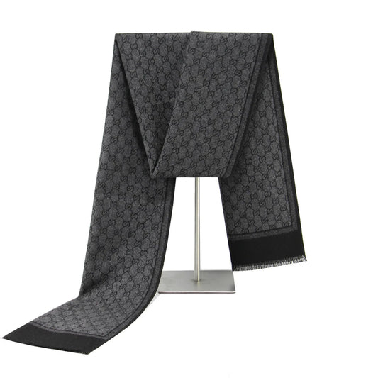 Luxurious cashmere-like winter scarf – soft, warm, and elegant