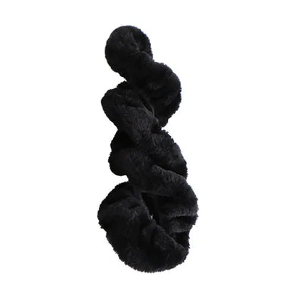 Knusse pluche winterse stuurhoes voor een warme, comfortabele rit
