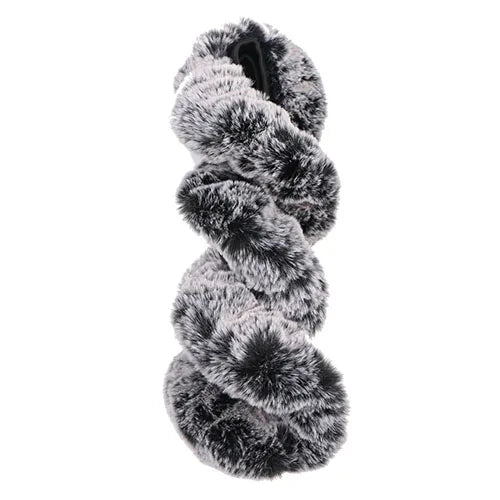Knusse pluche winterse stuurhoes voor een warme, comfortabele rit