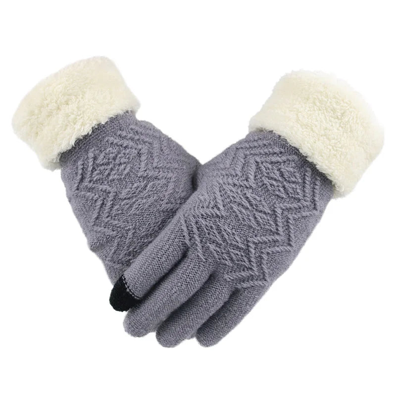 Knitted gloves with plush lining and touchscreen compatibility