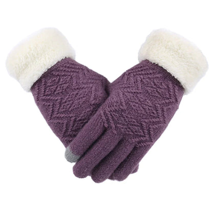 Knitted gloves with plush lining and touchscreen compatibility